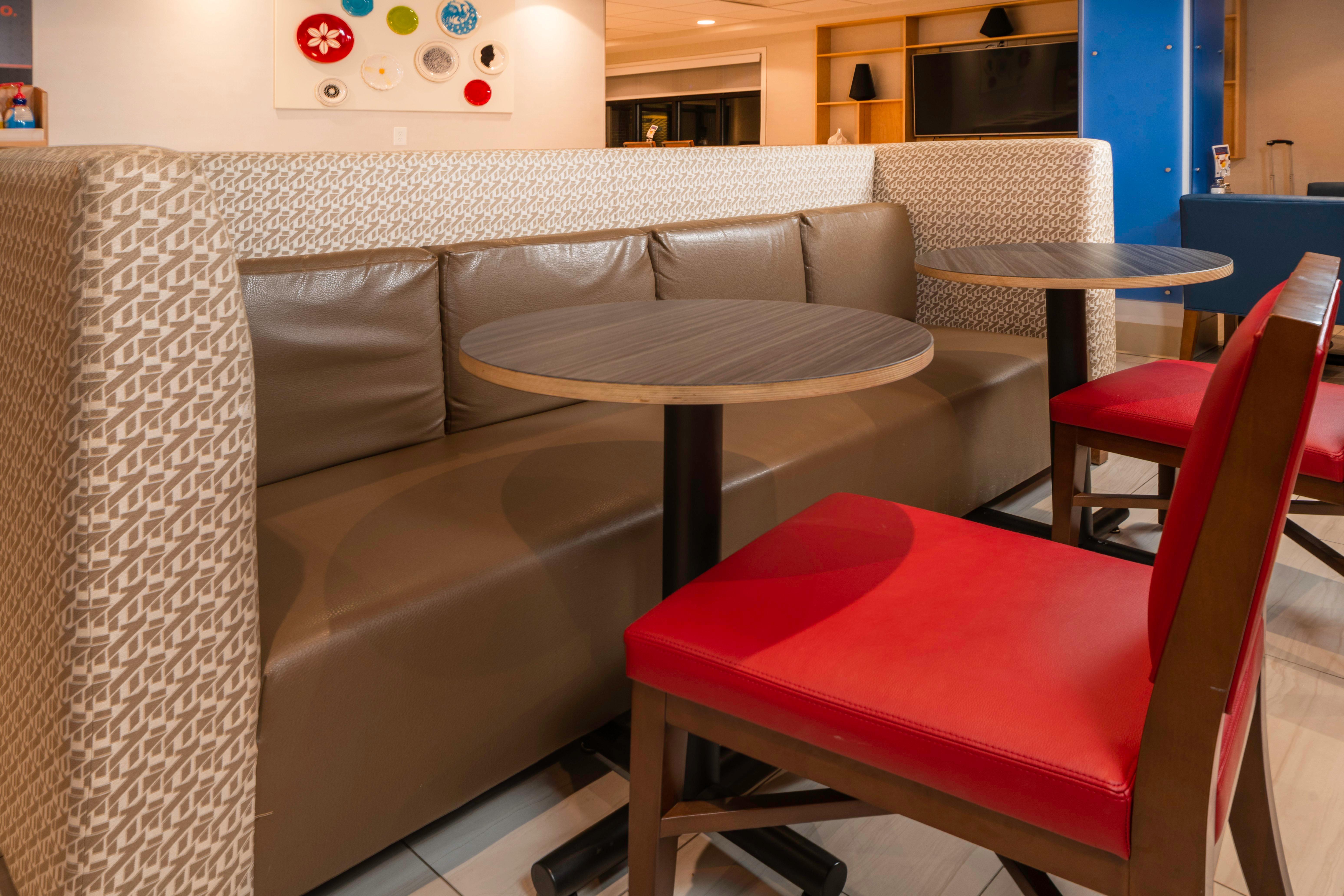 Holiday Inn Express Rochelle By Ihg Eksteriør billede